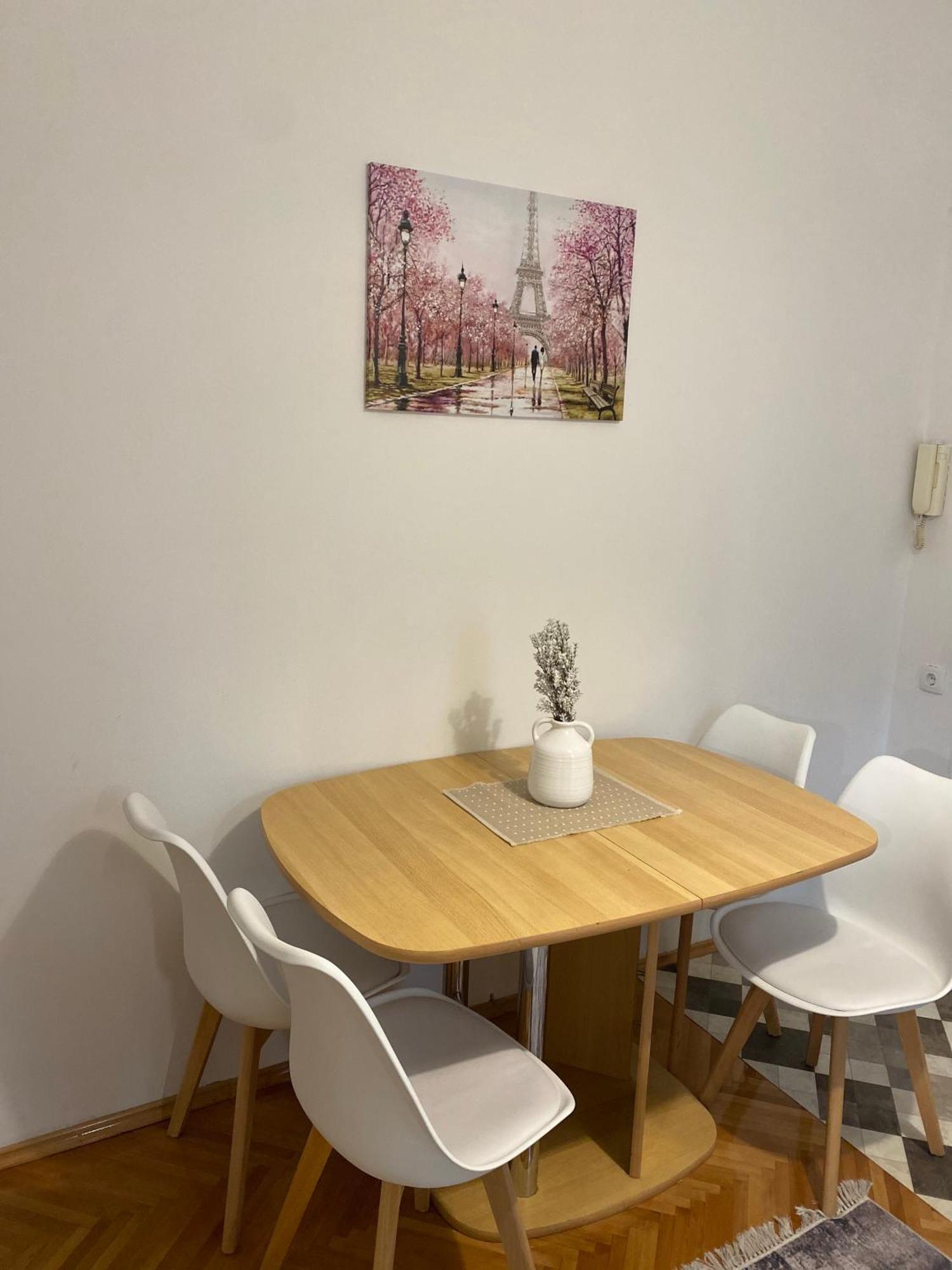 Dolce Apartman Podgorica Eksteriør billede