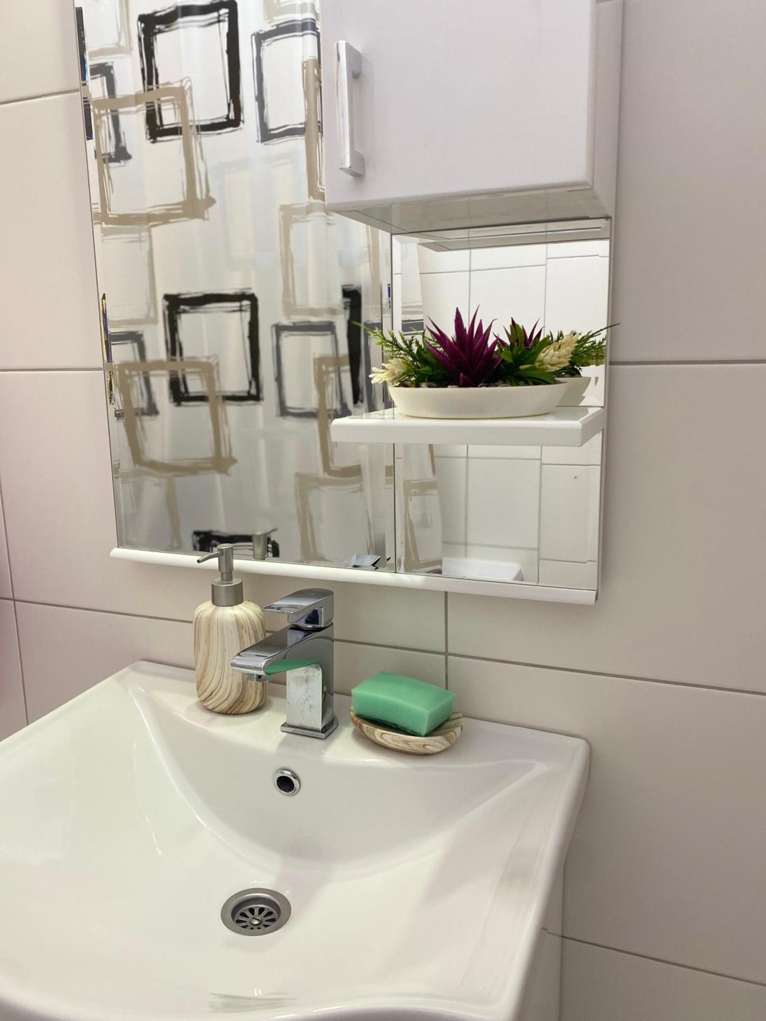 Dolce Apartman Podgorica Eksteriør billede